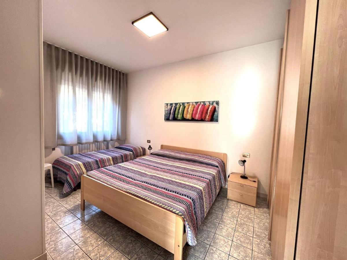 Bilocali Casa De Lazzari - Piazza Brescia - Adria Holiday Jesolo - Family Apartments Bagian luar foto