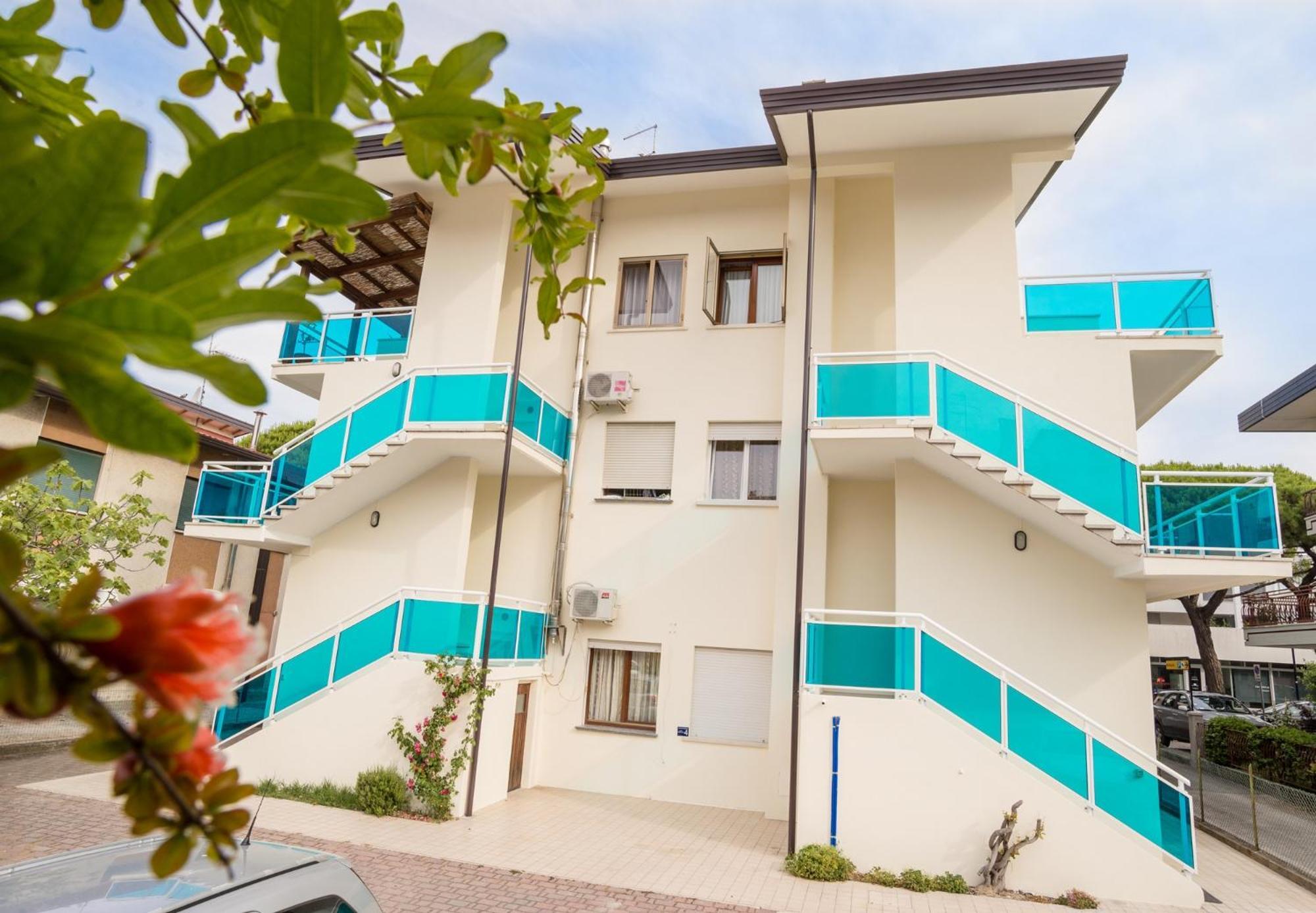 Bilocali Casa De Lazzari - Piazza Brescia - Adria Holiday Jesolo - Family Apartments Bagian luar foto